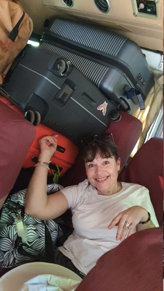 Chrystelle dans un train en Inde